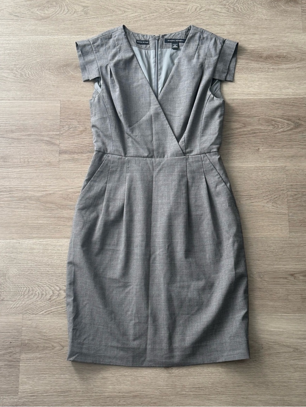 Banana Republic Grey V-Neck Sheath Midi Dress